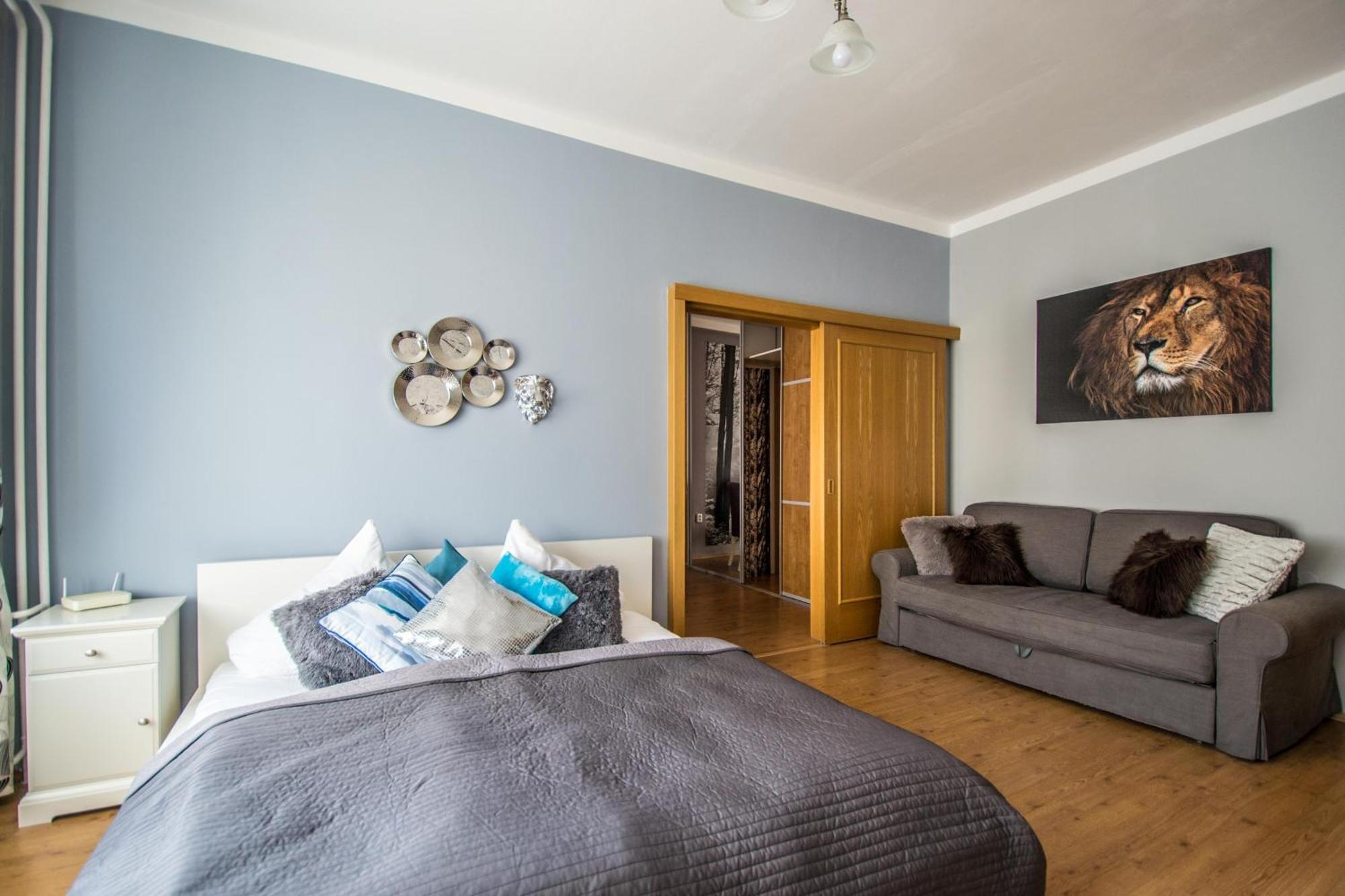 Main Prague Square Apartments Sauna And Fireplace ภายนอก รูปภาพ