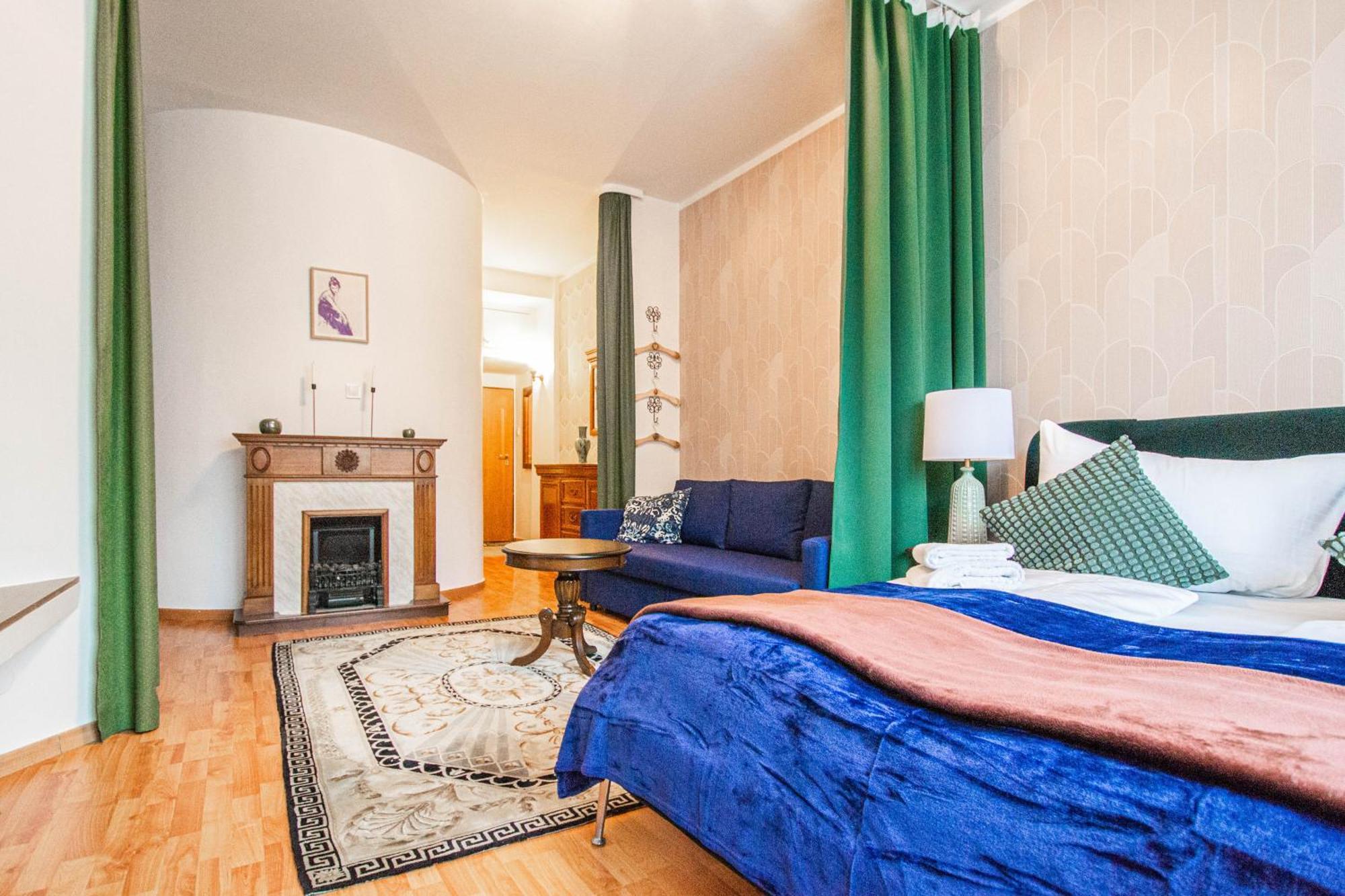 Main Prague Square Apartments Sauna And Fireplace ภายนอก รูปภาพ