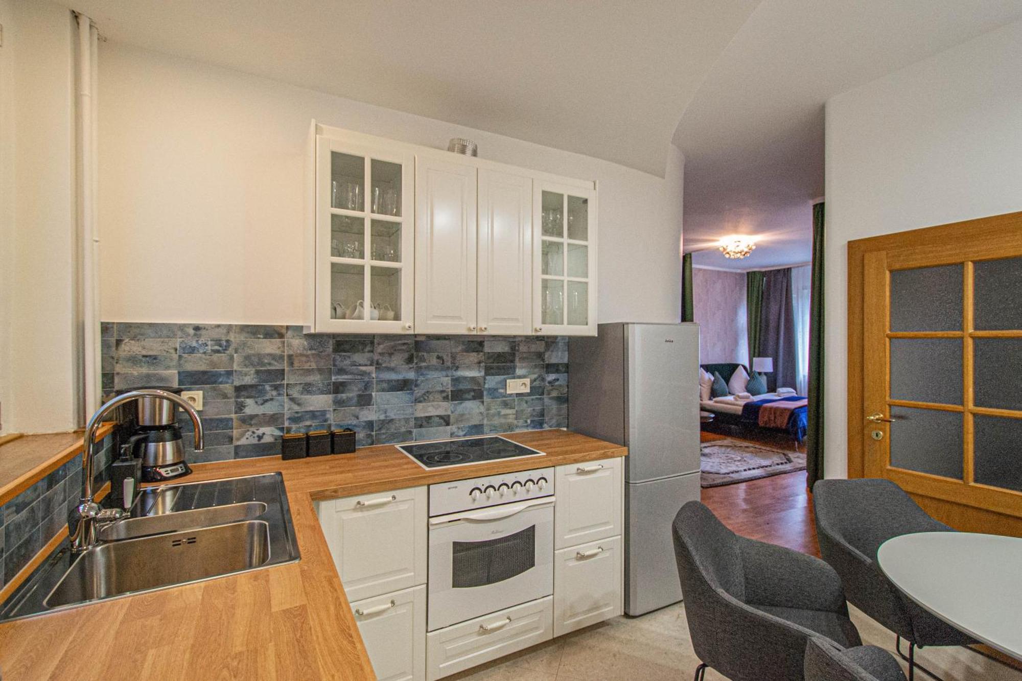 Main Prague Square Apartments Sauna And Fireplace ภายนอก รูปภาพ