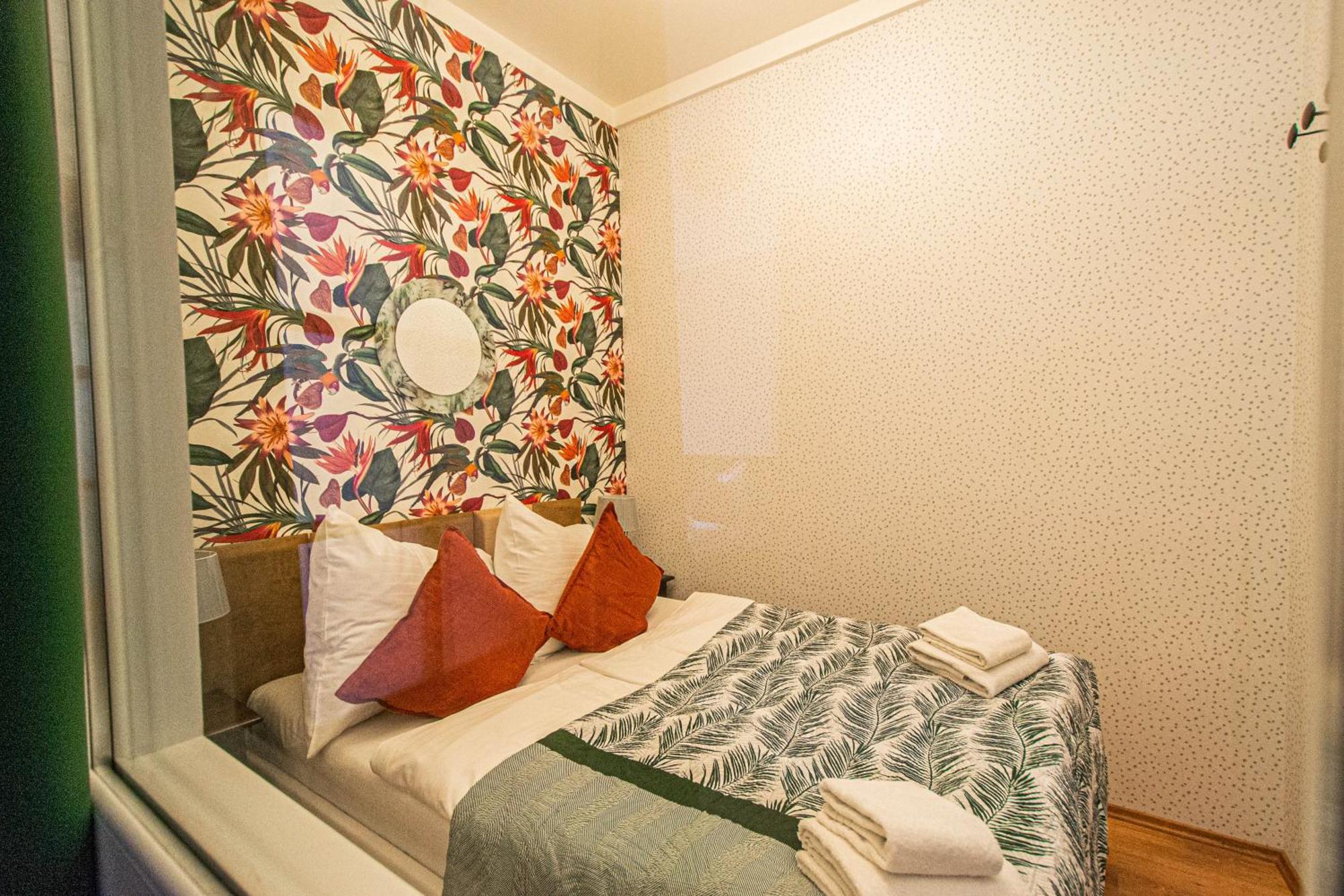 Main Prague Square Apartments Sauna And Fireplace ภายนอก รูปภาพ